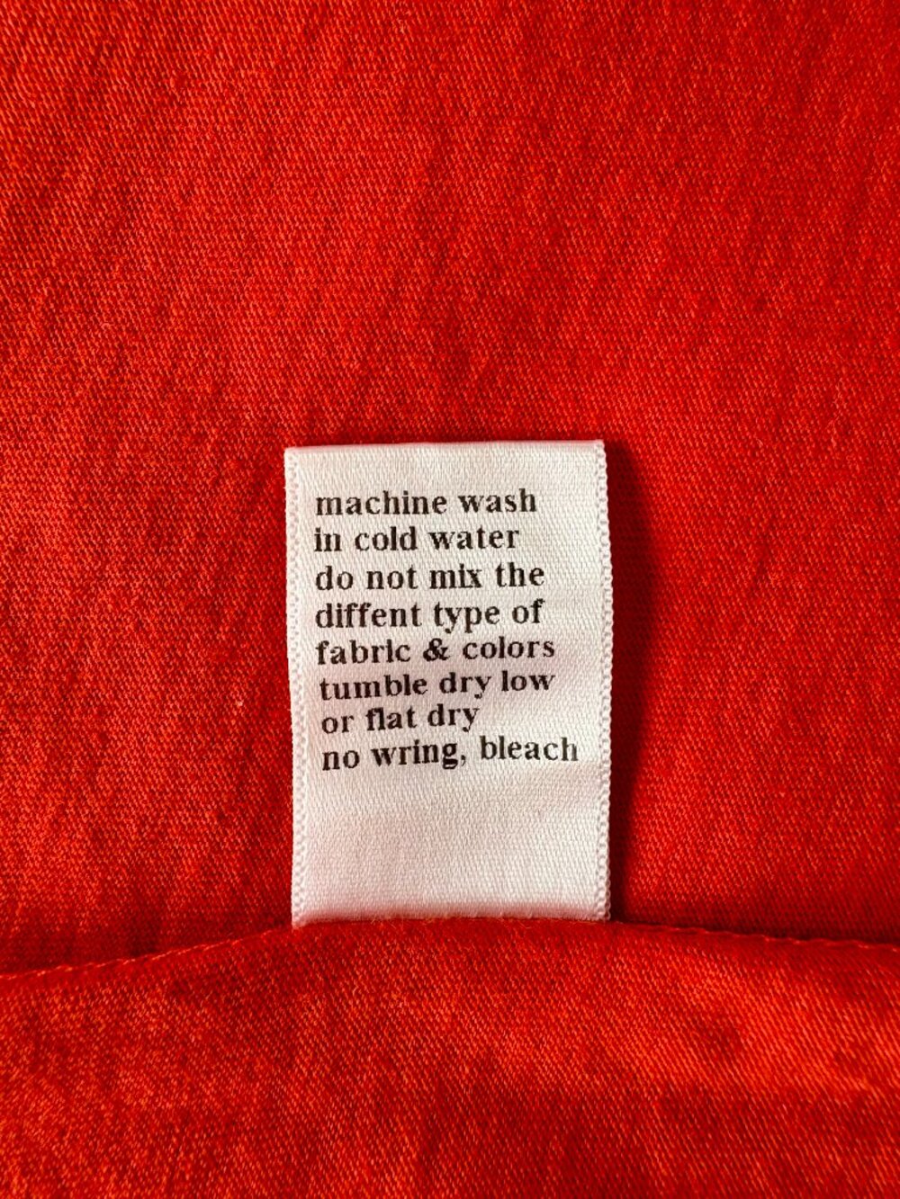 Black Crane Regular Short Sleeve Tee in Red - Sz. XS - Brand New with Tags - Picture 8 of 13